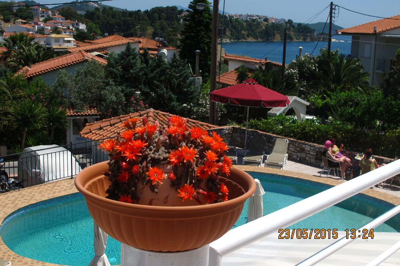 Hotel Rea Megali Ammos  Exterior photo