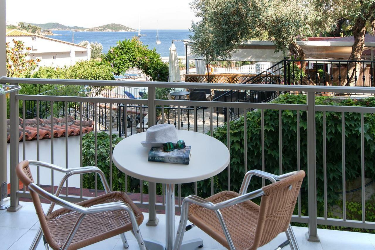 Hotel Rea Megali Ammos  Exterior photo
